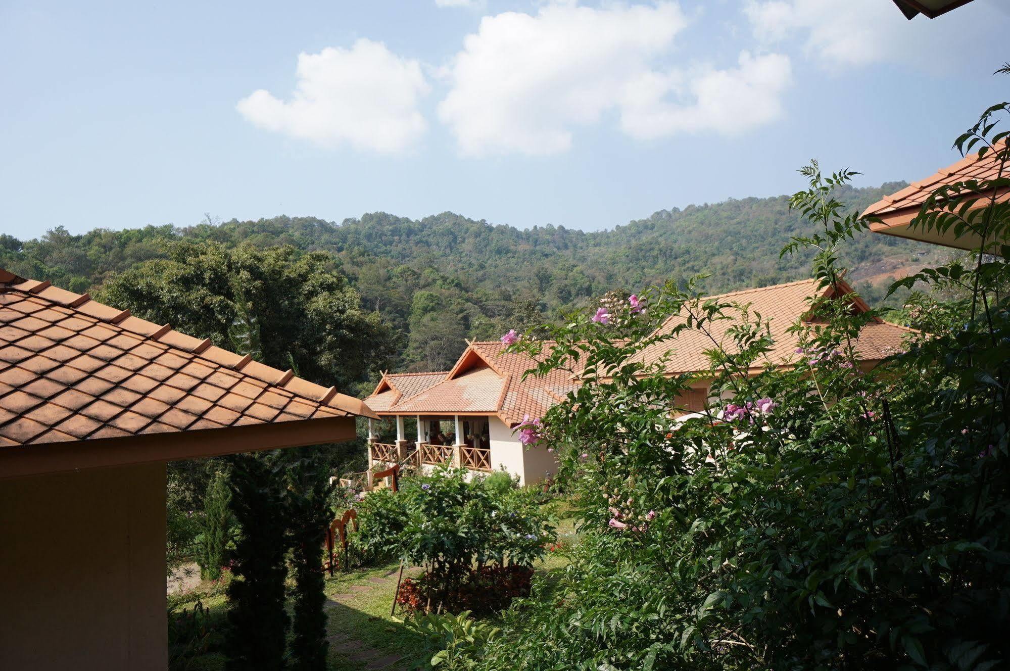 Phuoobfa Resort Pong Yaeng Exteriör bild