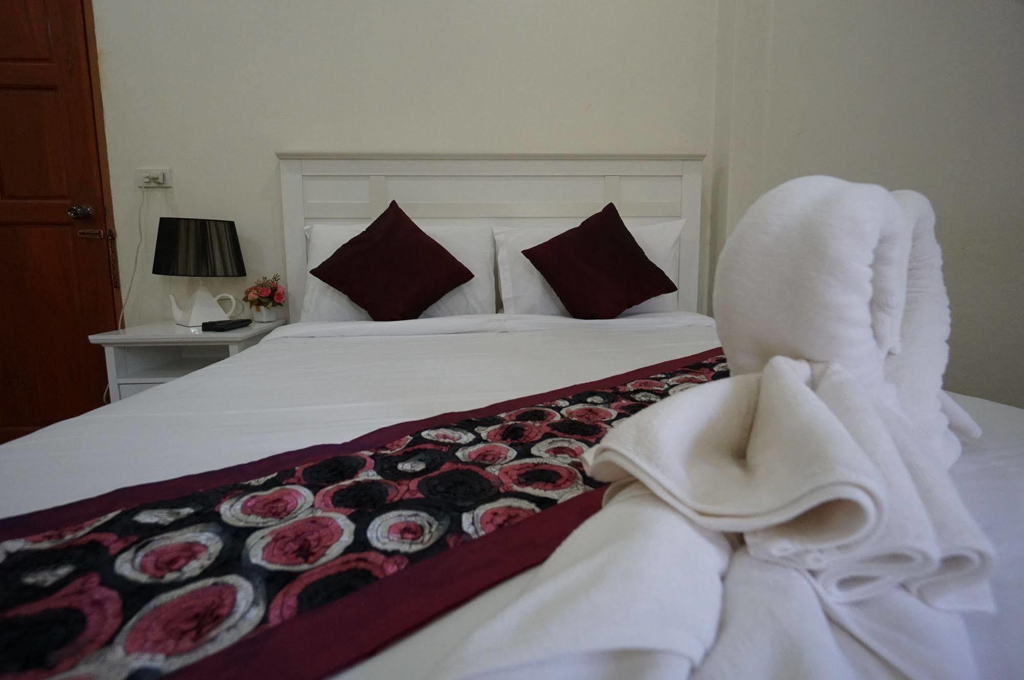 Phuoobfa Resort Pong Yaeng Exteriör bild